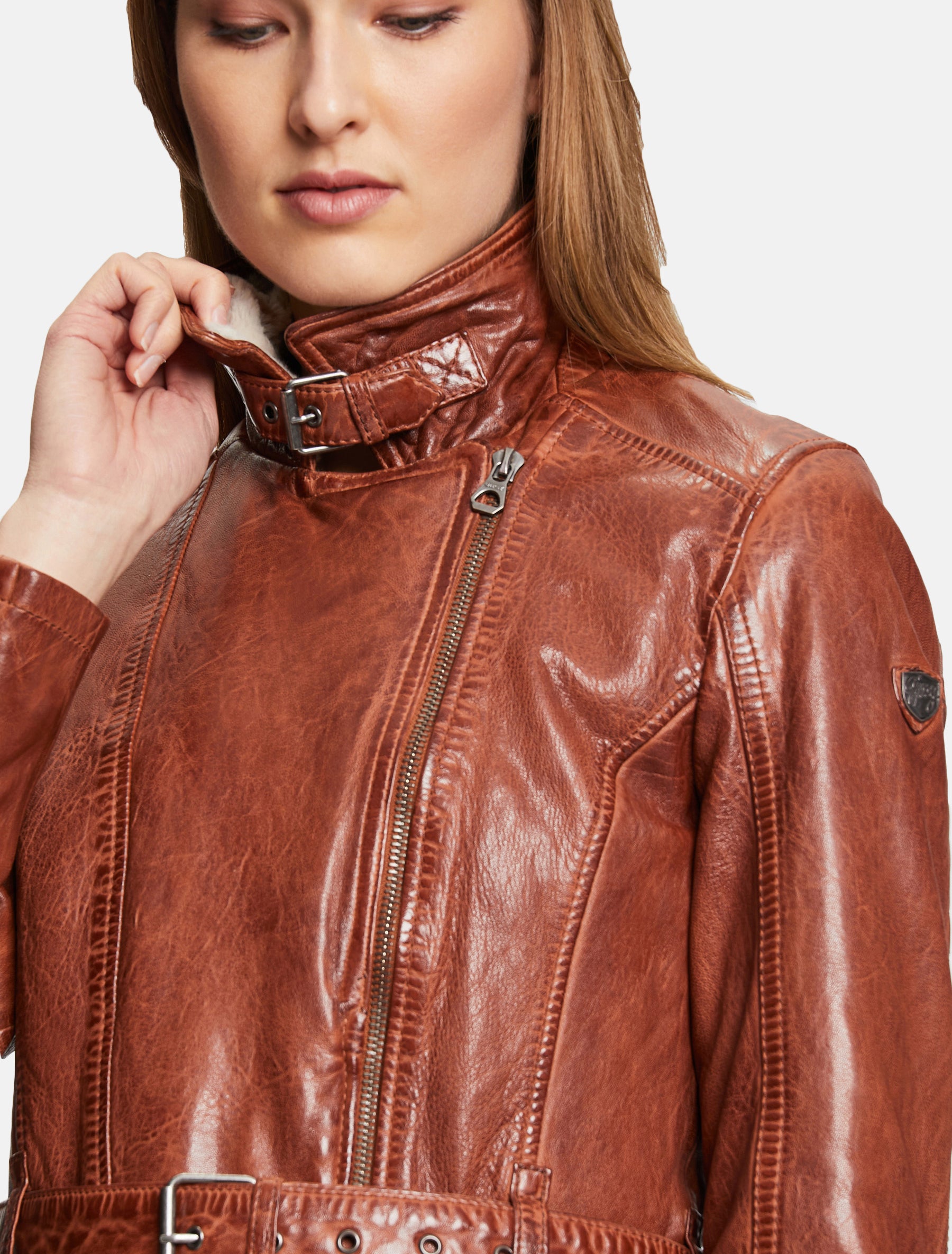 Damen Leder Kurzmantel mit weichem Kragen und Gürtel - GWTamala LARIV W in cognac