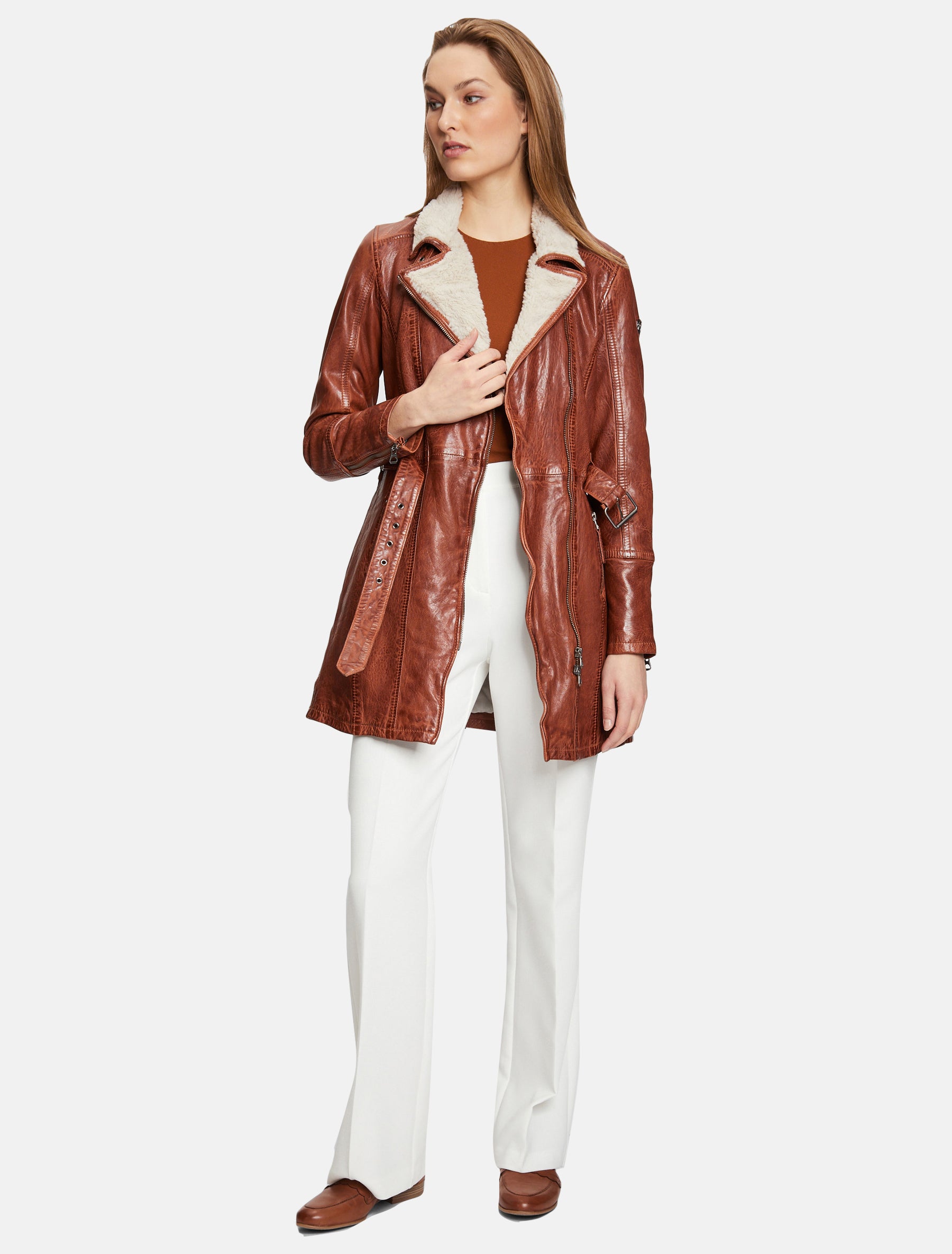 Damen Leder Kurzmantel mit weichem Kragen und Gürtel - GWTamala LARIV W in cognac